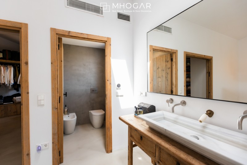  Exclusive Annual Rental - Timeless Design,  Mediterranean Views in La Costa Blanca!